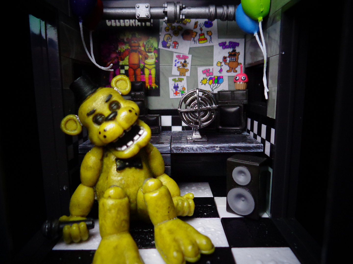Office-GoldenFreddy.png