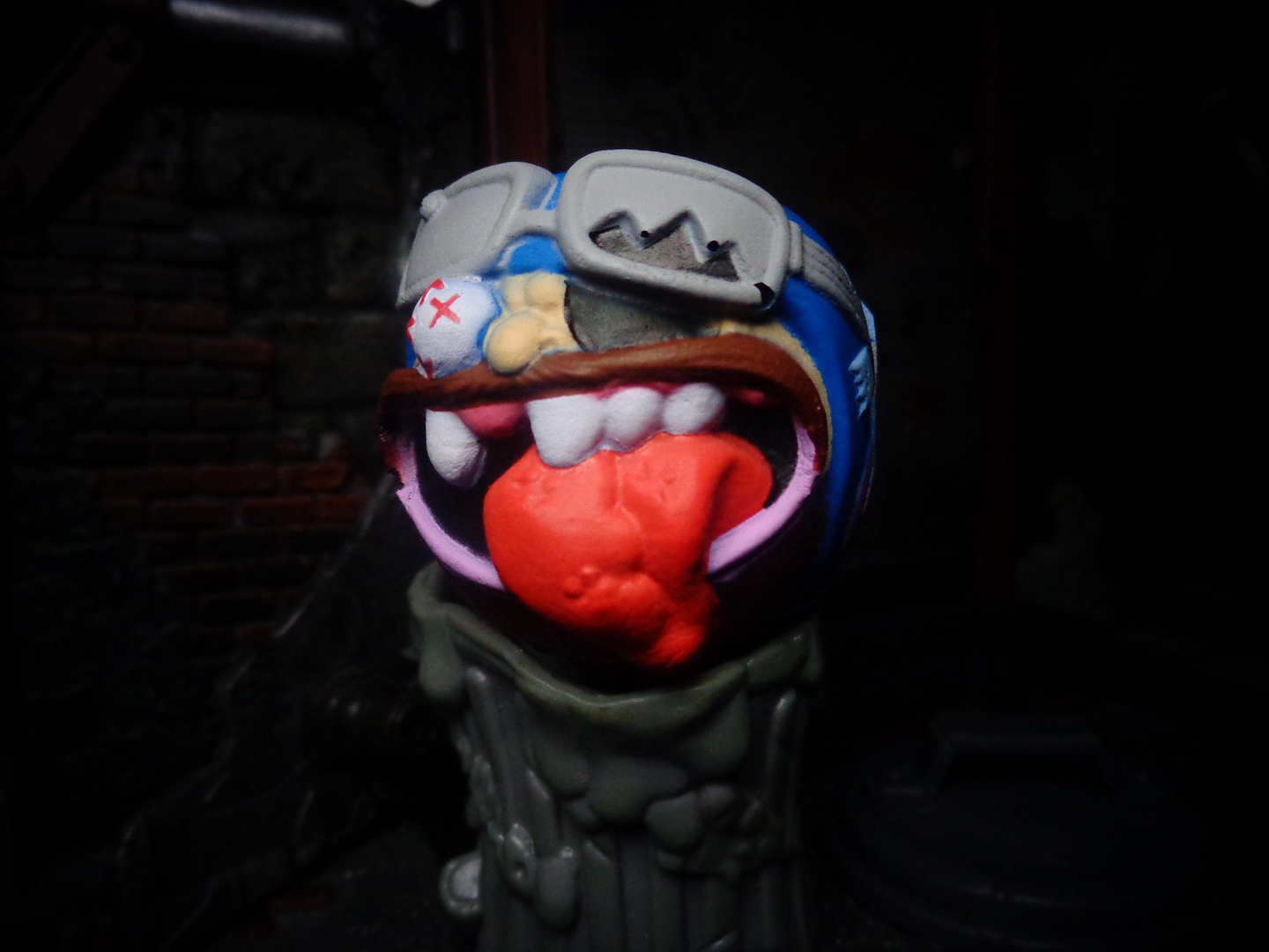 Madballs-BruiseBrotherMini.png