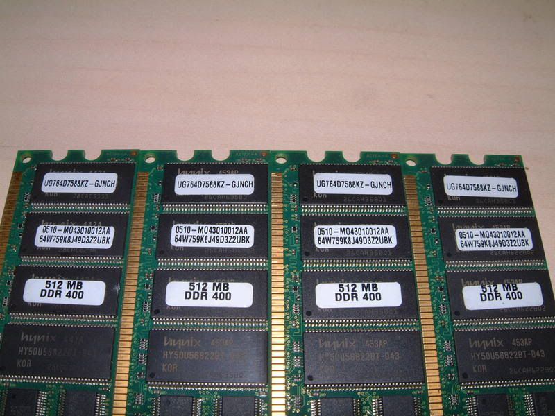 DDR400ECCREGHYNIX512MB-02.jpg