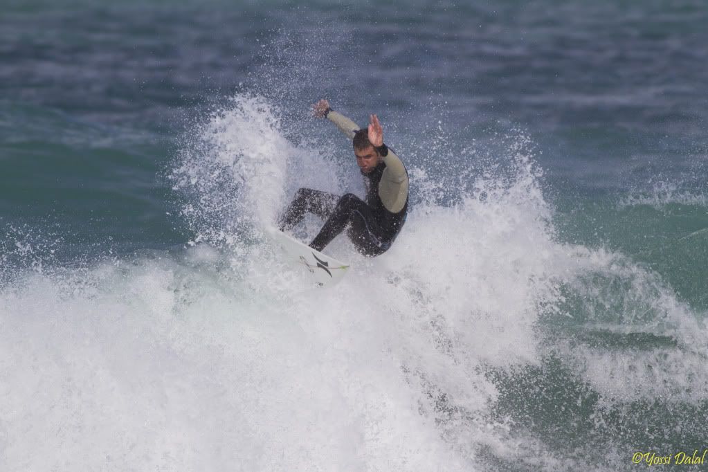 IMAGE: http://i5.photobucket.com/albums/y187/yossid/backdor%209-12-11/IMG_4003.jpg