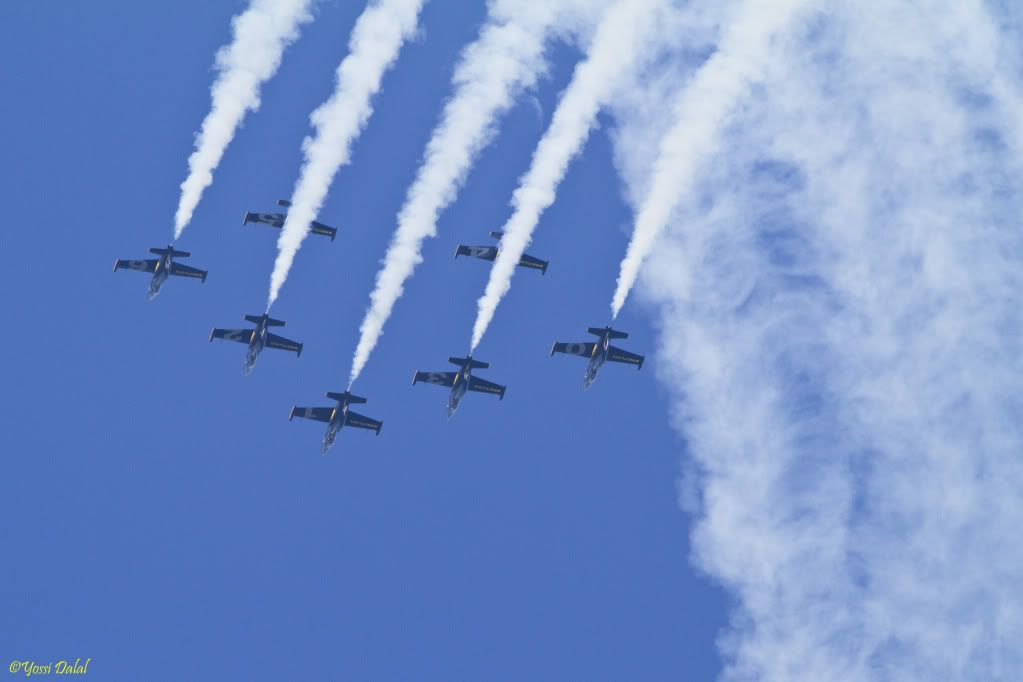 IMAGE: http://i5.photobucket.com/albums/y187/yossid/breitling%20team/IMG_0401.jpg