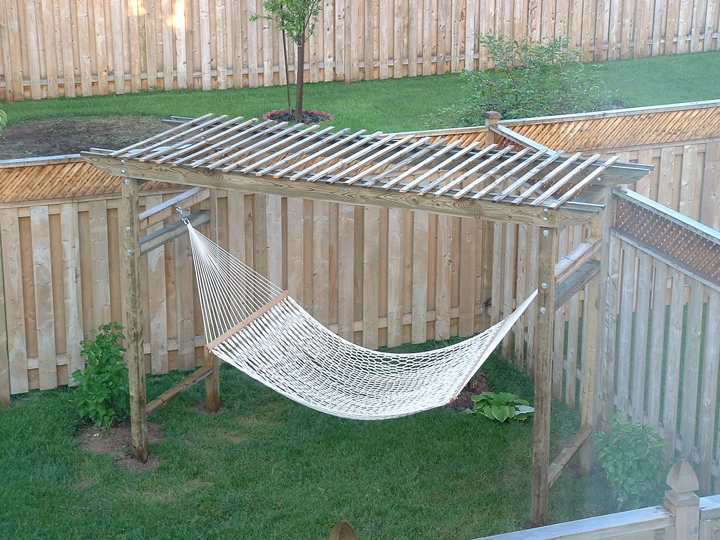 pergola hammock