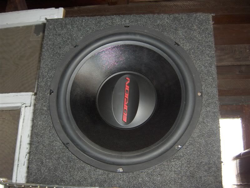 http://i5.photobucket.com/albums/y189/716pro/speakers001.jpg