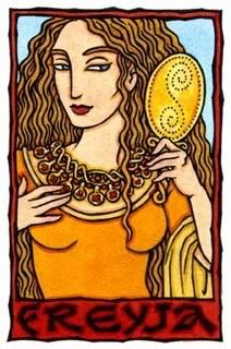 Freya es la Diosa de la Belleza y el Amor, de las Profecías, de la Atracción entre hombres y mujeres, de la Magia, de la Sexualidad, de la Lujuria, de la Vegetación, de la Curación y del Liderazgo 