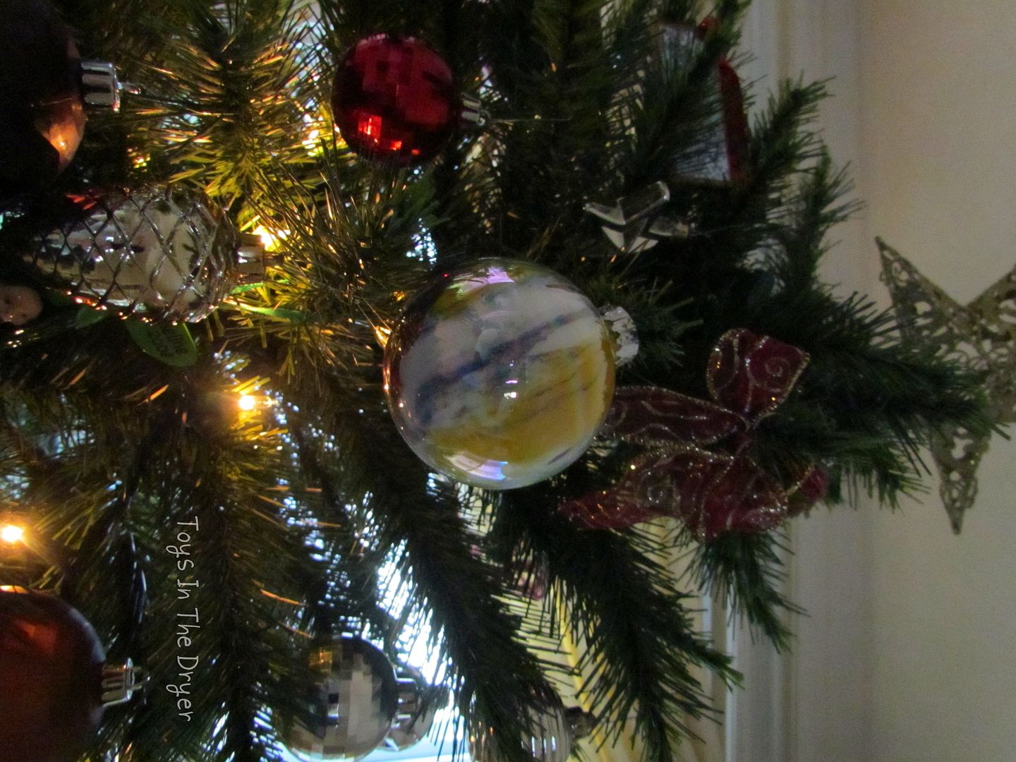 how to paint your own ornaments