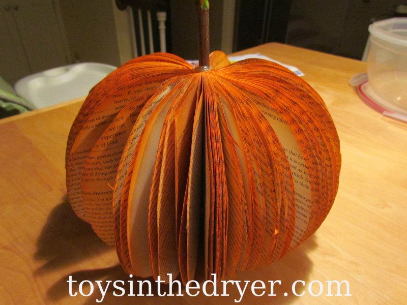 how to make a pumpkin out of a book