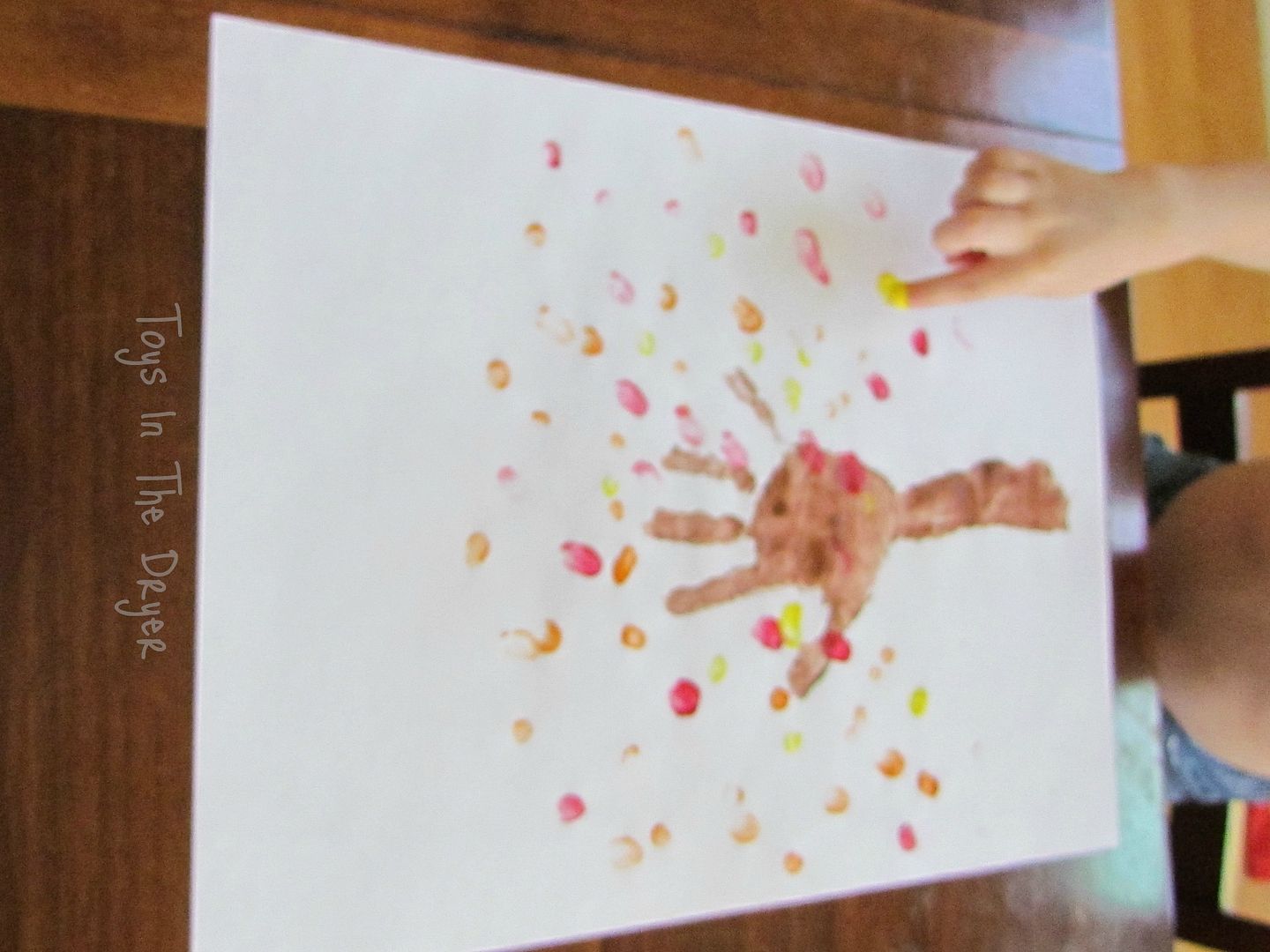 make a tree from handprints