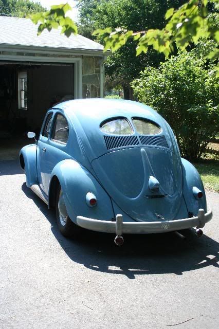 http://i5.photobucket.com/albums/y195/woodysvintagevw1/1951%20VW%20standard%20split/51split2007.jpg