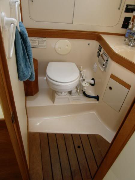 BoaterEd - SOLD -- 1996 Sabreline 36' Express -- SOLD