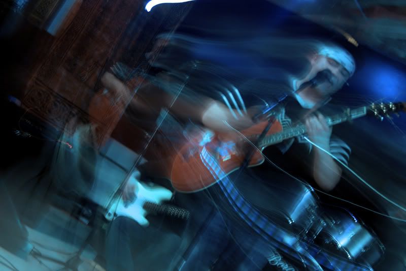 IMAGE: http://i5.photobucket.com/albums/y197/JtheVGKing/trippyms2.jpg