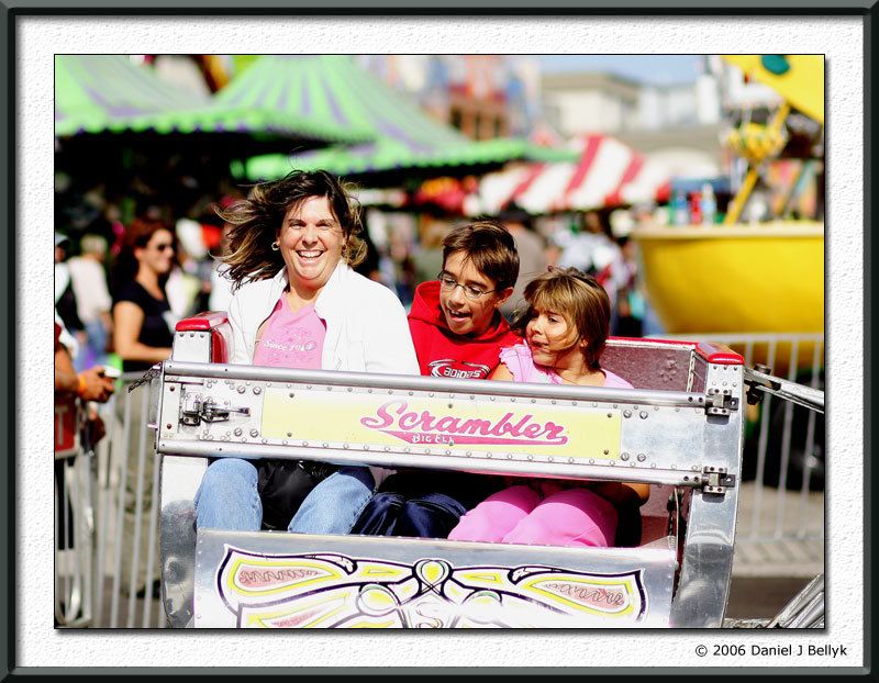 IMAGE: http://i5.photobucket.com/albums/y200/mrclark321/MI8U3281.jpg