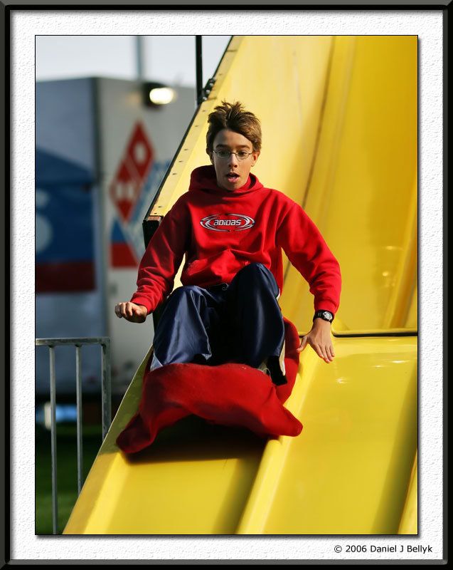 IMAGE: http://i5.photobucket.com/albums/y200/mrclark321/MI8U3296.jpg