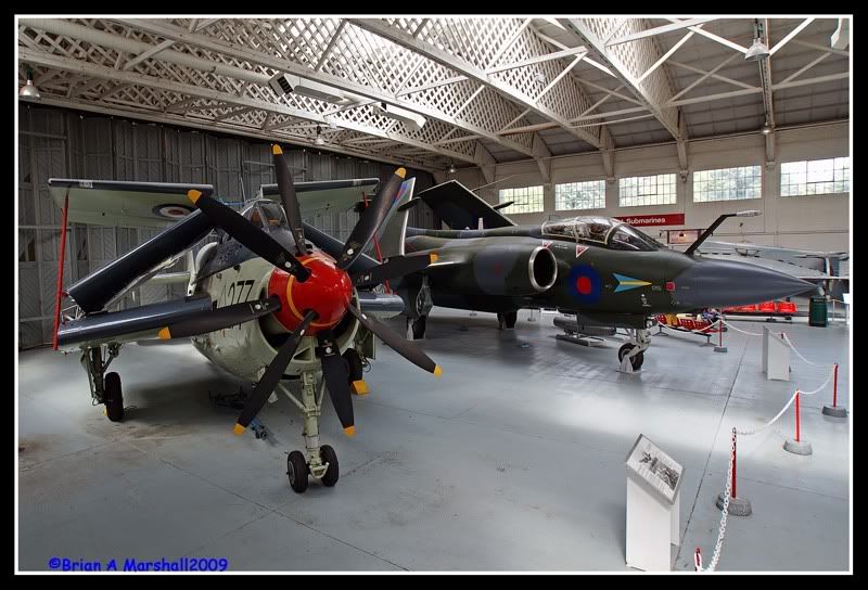 http://i5.photobucket.com/albums/y200/penpusher/01%20Duxford%202009/Duxford%2001Aug09/13copy.jpg