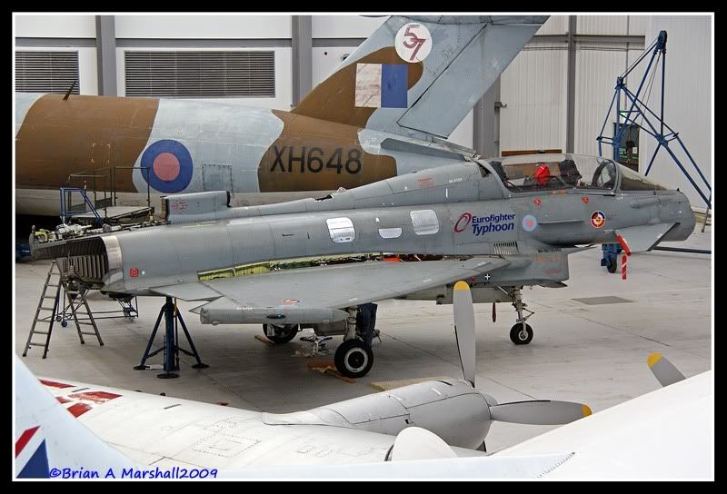 http://i5.photobucket.com/albums/y200/penpusher/01%20Duxford%202009/Duxford%2001May09/08.jpg