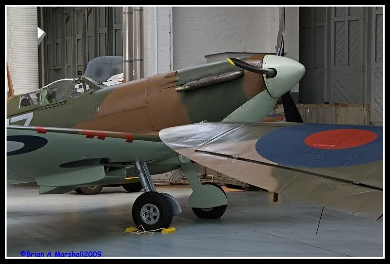 http://i5.photobucket.com/albums/y200/penpusher/01%20Duxford%202009/Duxford%2008Aug09/03.jpg