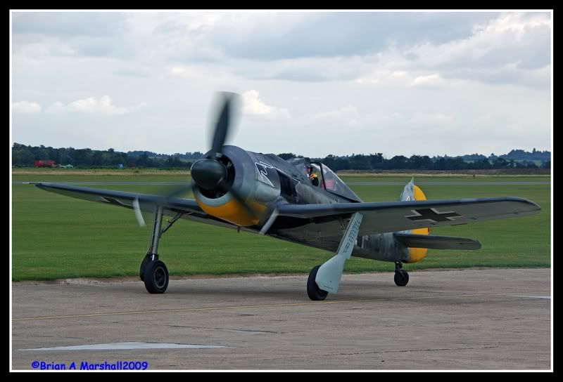 http://i5.photobucket.com/albums/y200/penpusher/01%20Duxford%202009/Duxford%2009Jul09/03.jpg