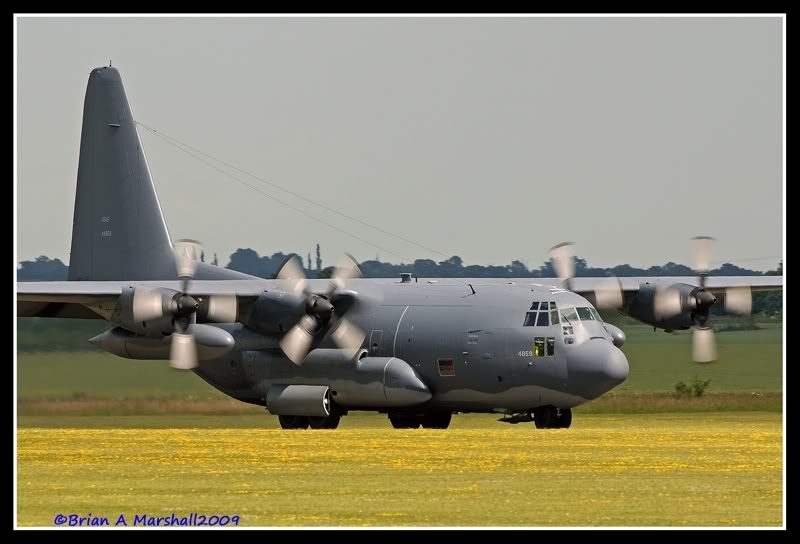 http://i5.photobucket.com/albums/y200/penpusher/01%20Duxford%202009/Duxford%2015Jun09/07.jpg