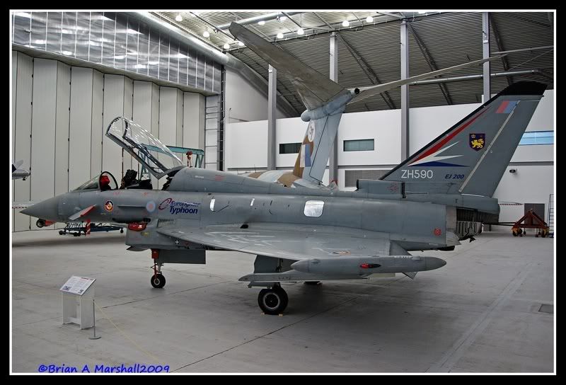 http://i5.photobucket.com/albums/y200/penpusher/01%20Duxford%202009/Duxford%2016May09/13.jpg