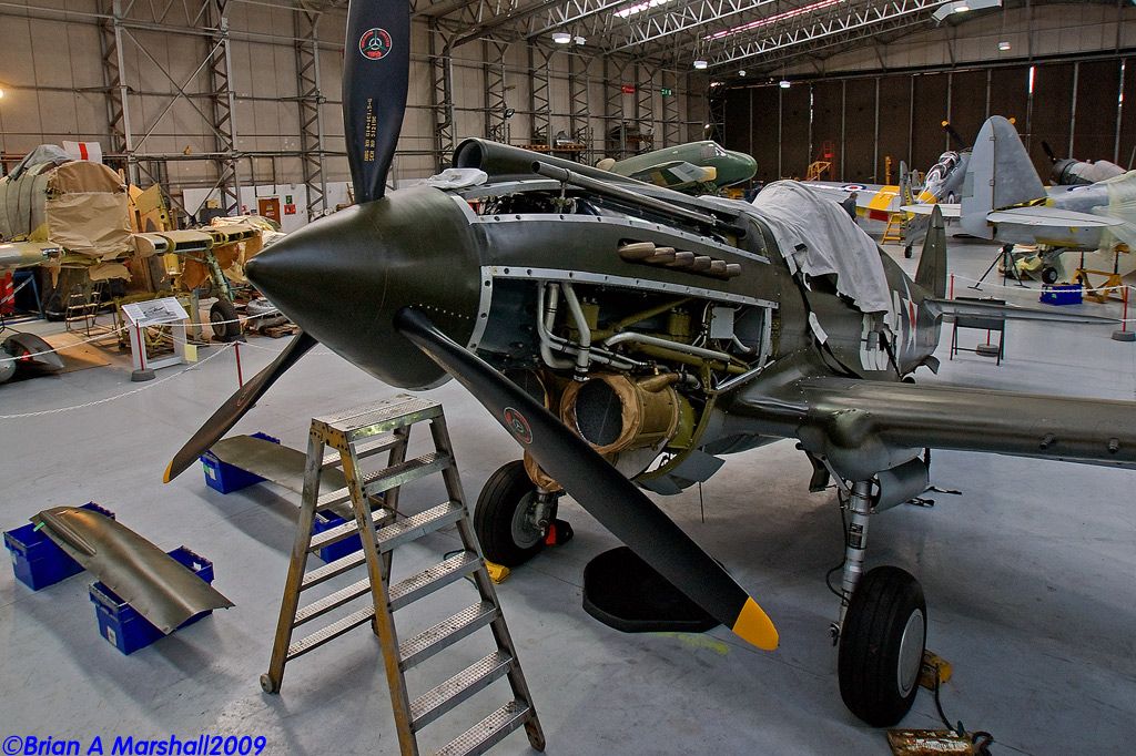 http://i5.photobucket.com/albums/y200/penpusher/01%20Duxford%202009/Duxford%2019Nov09/13.jpg