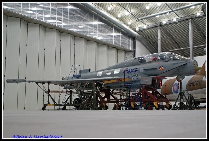 http://i5.photobucket.com/albums/y200/penpusher/01%20Duxford%202009/Duxford%2025Apr09/08.jpg