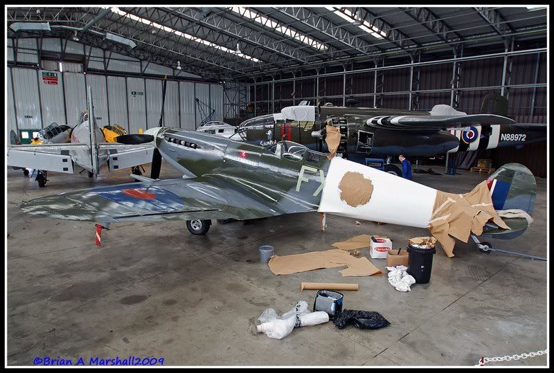 http://i5.photobucket.com/albums/y200/penpusher/01%20Duxford%202009/Duxford%2025Apr09/09.jpg