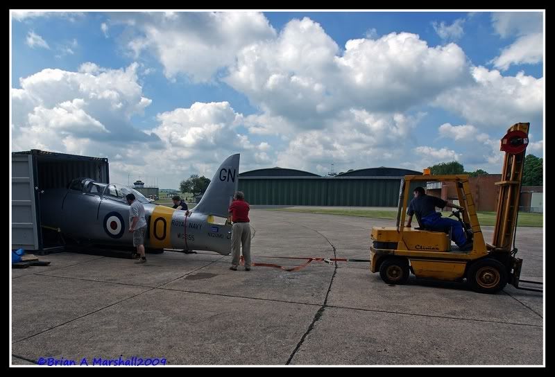 http://i5.photobucket.com/albums/y200/penpusher/01%20Duxford%202009/Duxford%2029May09/04.jpg
