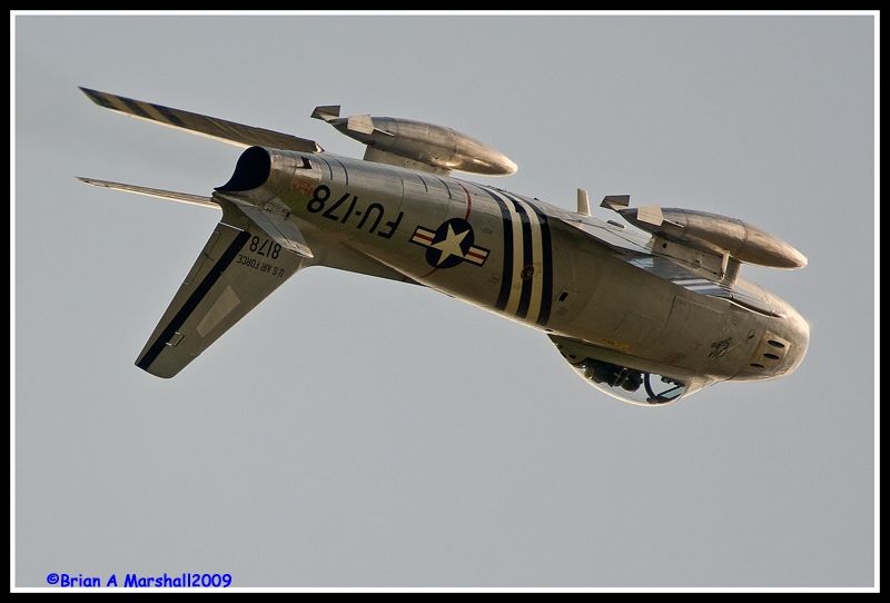 http://i5.photobucket.com/albums/y200/penpusher/01%20Duxford%202009/Duxford%20AAD%2021Aug09/07copy.jpg