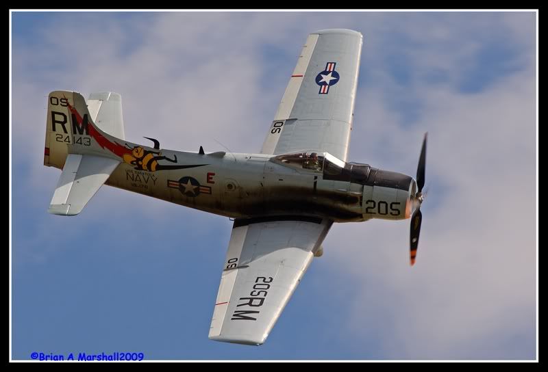 http://i5.photobucket.com/albums/y200/penpusher/01%20Duxford%202009/Duxford%20Flying%20legends%2012Jul09/03.jpg