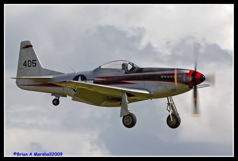http://i5.photobucket.com/albums/y200/penpusher/01%20Duxford%202009/Duxford%20Flying%20legends%2012Jul09/05.jpg