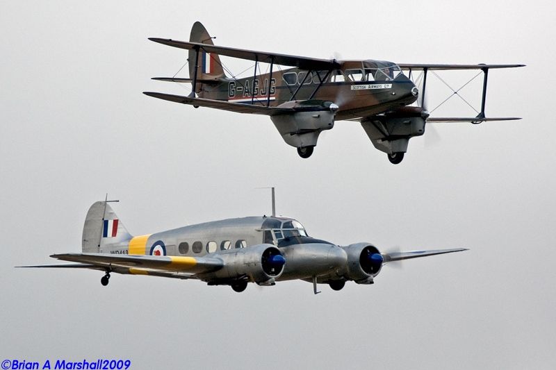 http://i5.photobucket.com/albums/y200/penpusher/01%20Duxford%202009/Duxford%20Show%2011Oct09/08.jpg