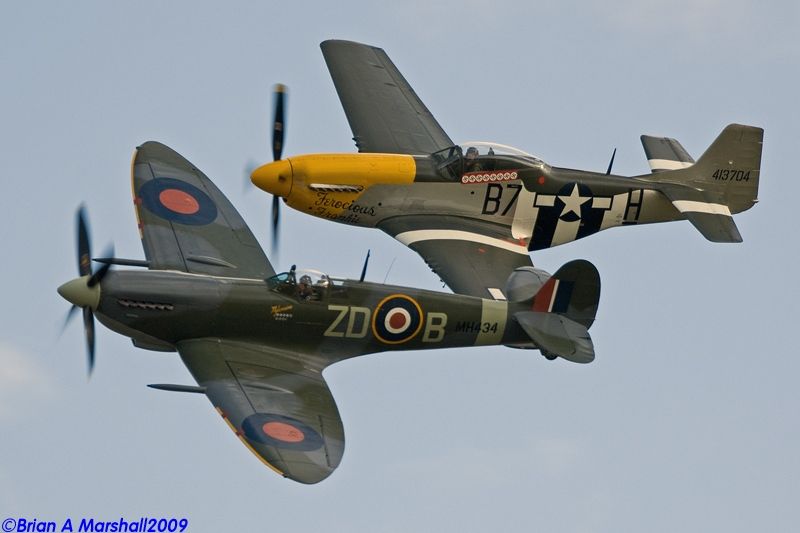 http://i5.photobucket.com/albums/y200/penpusher/01%20Duxford%202009/Duxford%20Show%2011Oct09/13.jpg