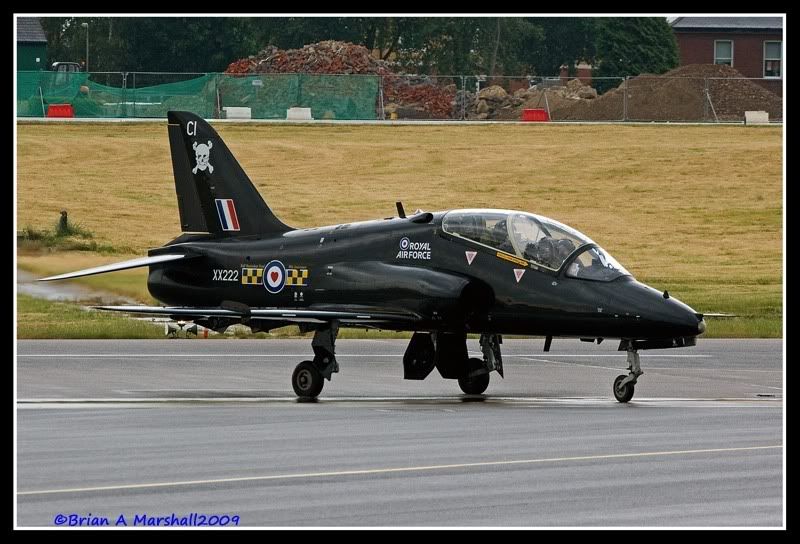 http://i5.photobucket.com/albums/y200/penpusher/02%20Miscellaneous%202009/RAF%20Northolt%20Arrivals%2005Jun09/03.jpg