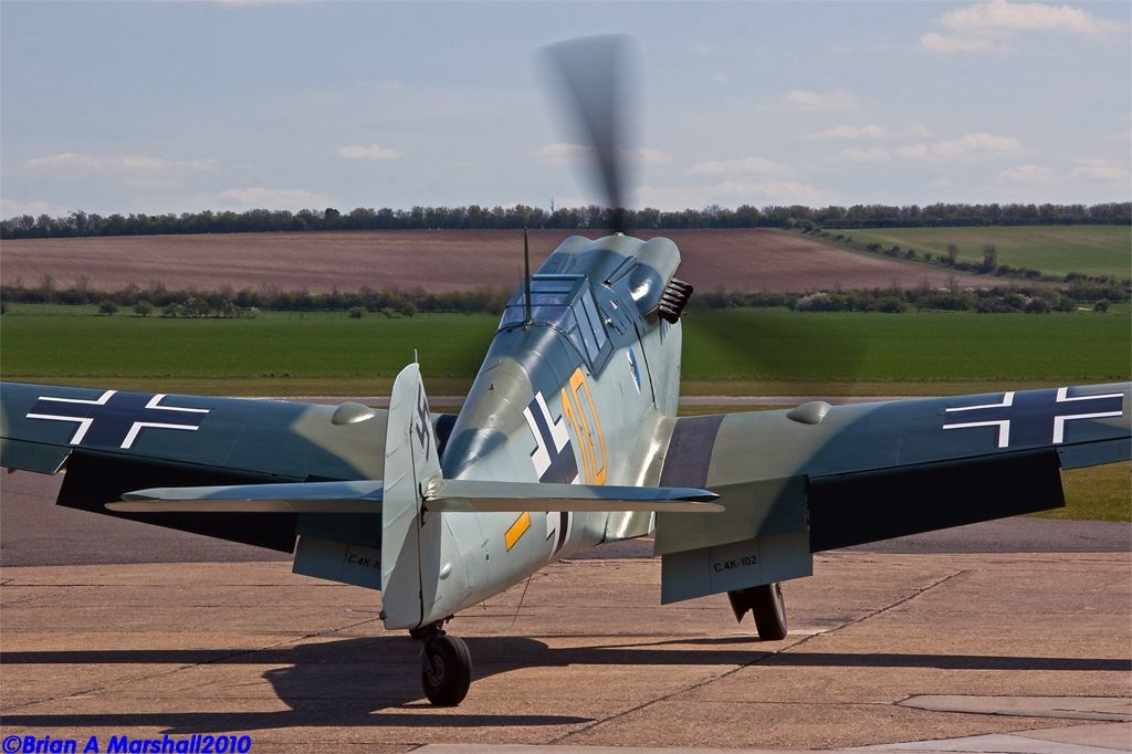 http://i5.photobucket.com/albums/y200/penpusher/03%20Duxford%202010/09%20Duxford%2022Apr10/05.jpg