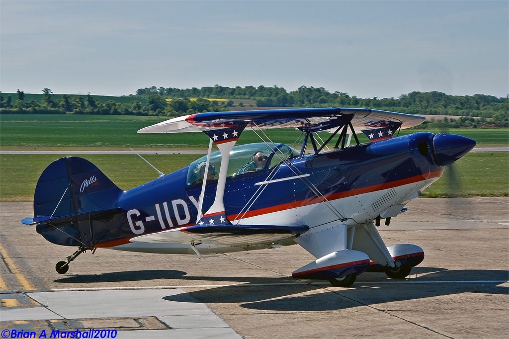 http://i5.photobucket.com/albums/y200/penpusher/03%20Duxford%202010/18%20Duxford%2022May10/04.jpg