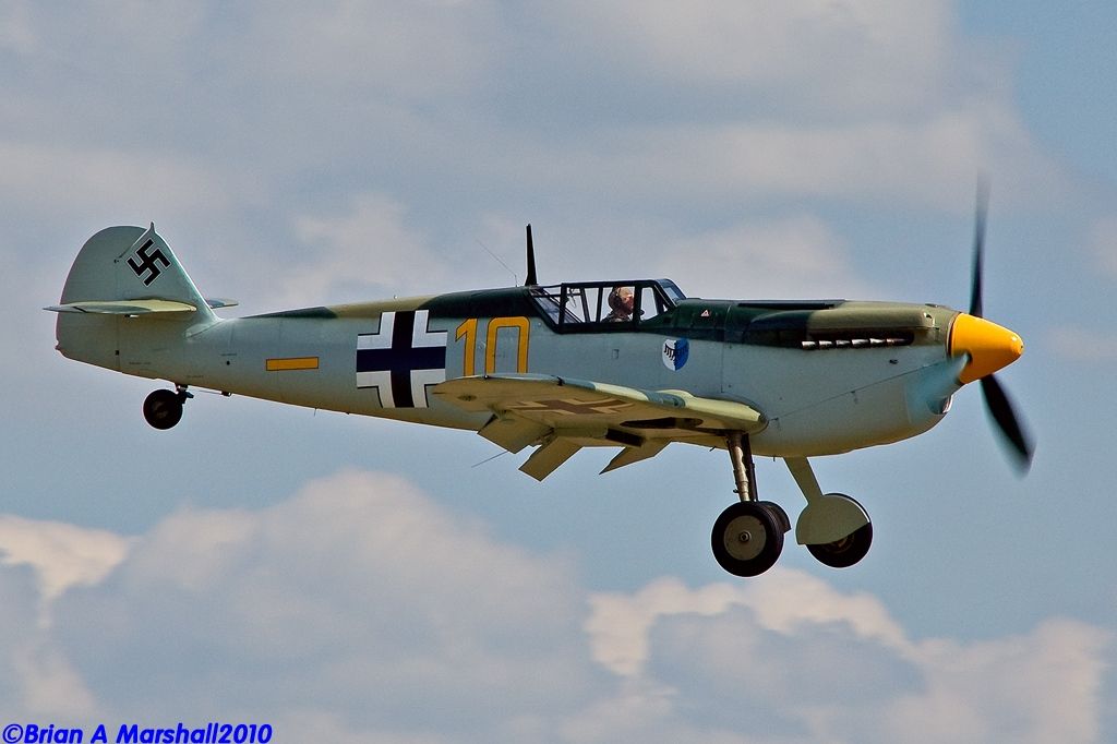 http://i5.photobucket.com/albums/y200/penpusher/03%20Duxford%202010/19%20Duxford%2028May10/07.jpg