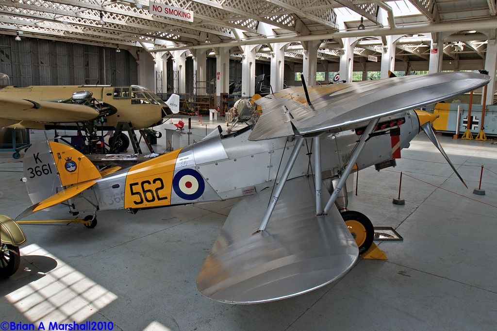 http://i5.photobucket.com/albums/y200/penpusher/03%20Duxford%202010/22%20Duxford%2026Jun10/02.jpg