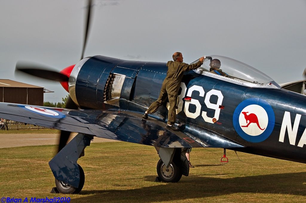 http://i5.photobucket.com/albums/y200/penpusher/03%20Duxford%202010/25%20Legends%202010/11.jpg