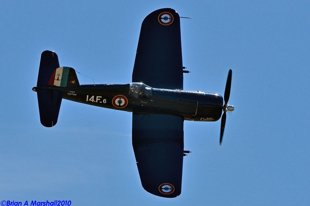 http://i5.photobucket.com/albums/y200/penpusher/03%20Duxford%202010/25%20Legends%202010/18.jpg