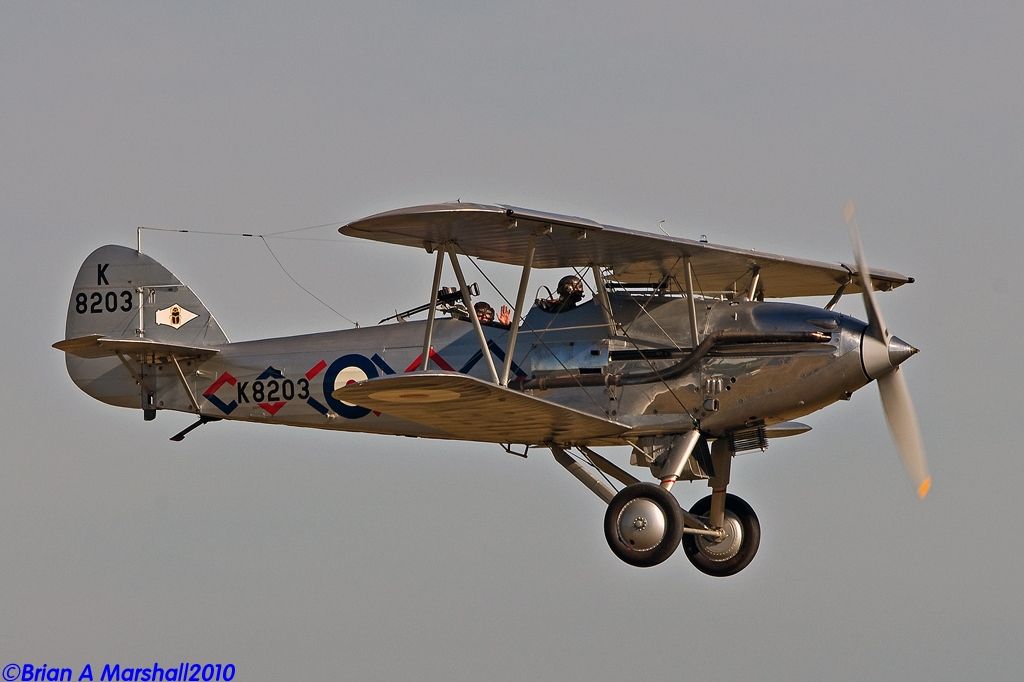 http://i5.photobucket.com/albums/y200/penpusher/03%20Duxford%202010/25%20Legends%202010/24.jpg