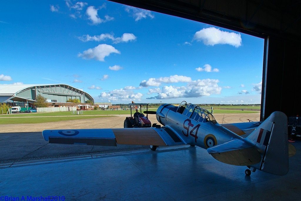 http://i5.photobucket.com/albums/y200/penpusher/03%20Duxford%202010/35%20Duxford%2022Oct10/12.jpg