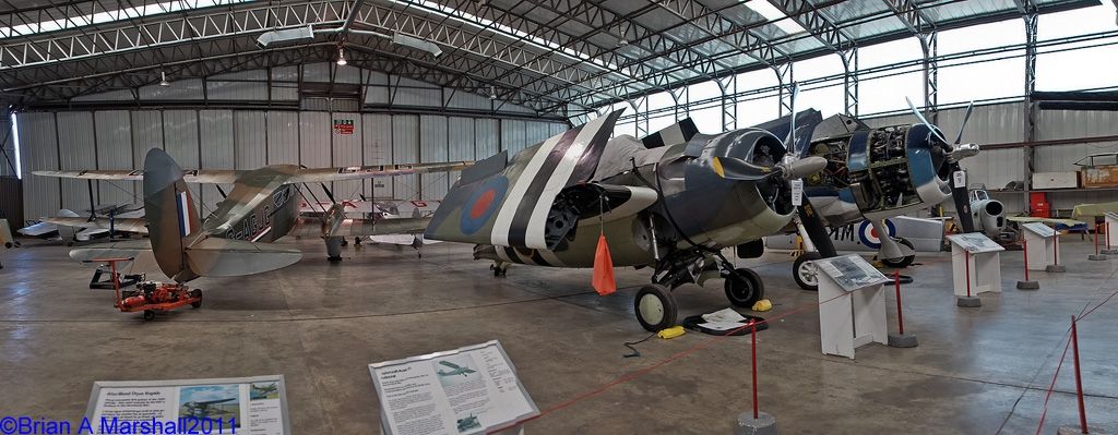 http://i5.photobucket.com/albums/y200/penpusher/05%20Duxford%202011/12%20Duxford%2023Apr11/02.jpg