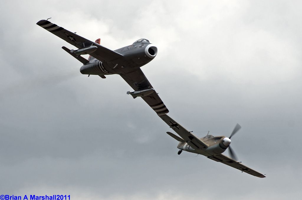 http://i5.photobucket.com/albums/y200/penpusher/05%20Duxford%202011/15%20Duxford%2013May11/11.jpg