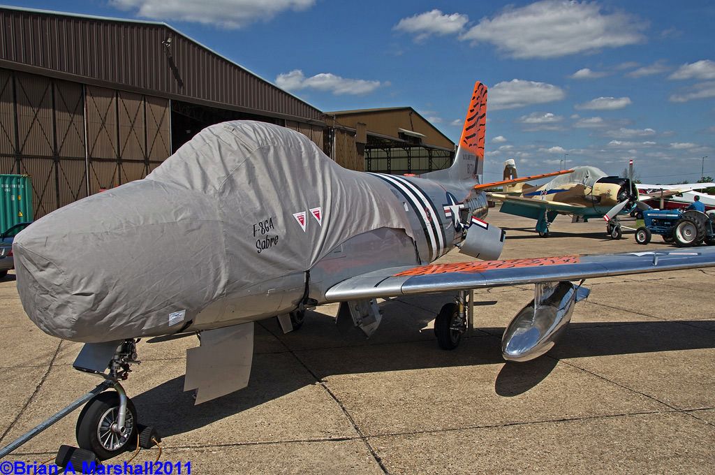 http://i5.photobucket.com/albums/y200/penpusher/05%20Duxford%202011/19%2014Jun11/01.jpg
