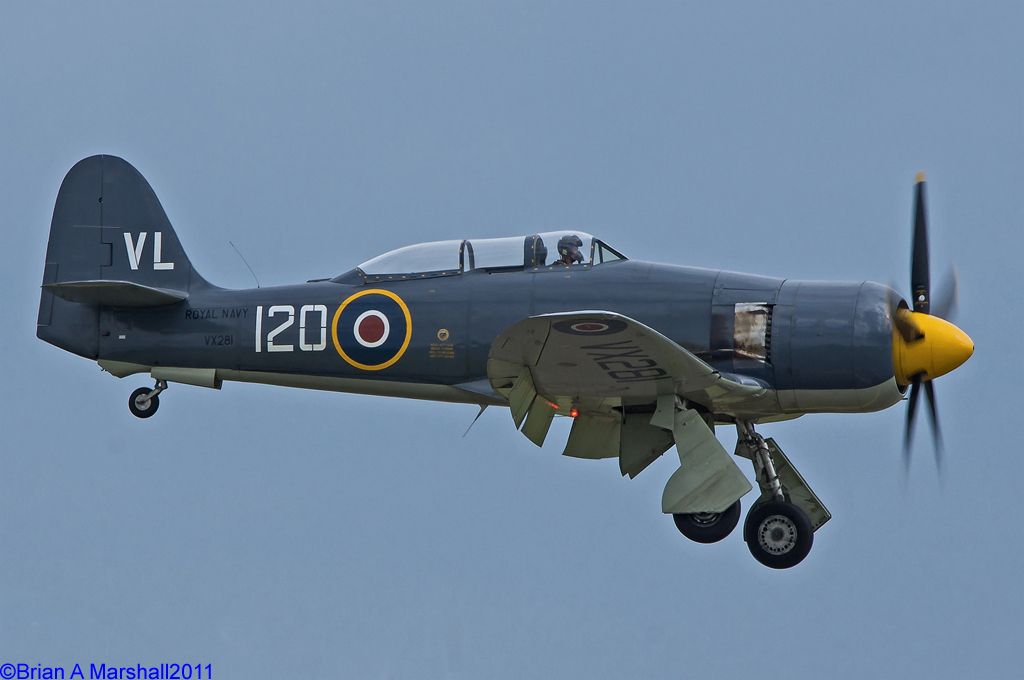 http://i5.photobucket.com/albums/y200/penpusher/05%20Duxford%202011/23%20legends%202011/FL18.jpg