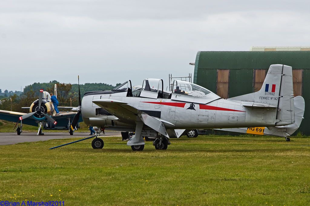 http://i5.photobucket.com/albums/y200/penpusher/05%20Duxford%202011/26%20Duxford%2019Jul11/08.jpg