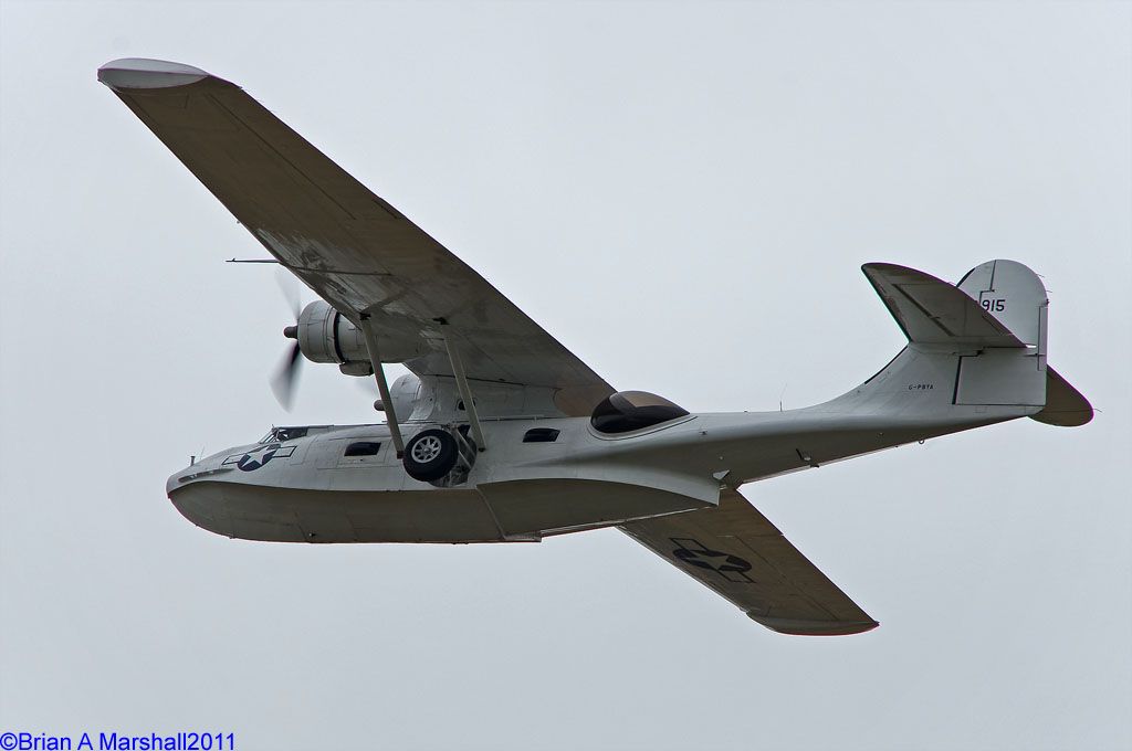 http://i5.photobucket.com/albums/y200/penpusher/05%20Duxford%202011/26%20Duxford%2019Jul11/10.jpg