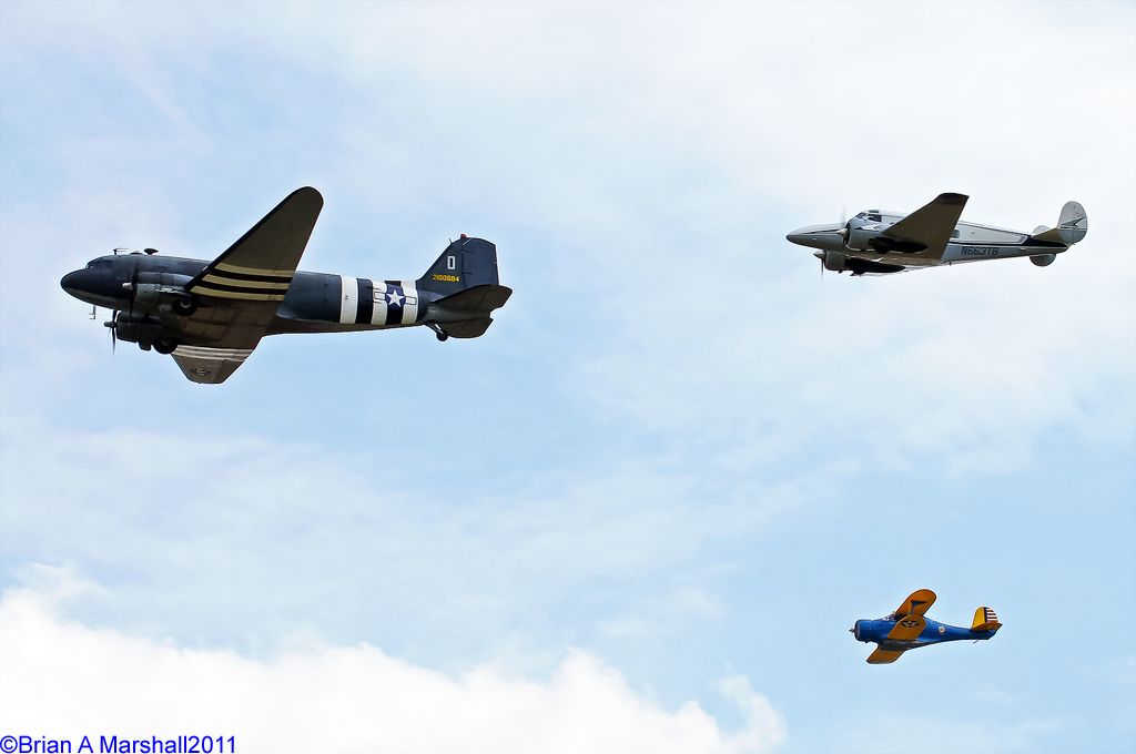 http://i5.photobucket.com/albums/y200/penpusher/05%20Duxford%202011/27%20Sally-B%2031Jul11/DSC05385copy.jpg