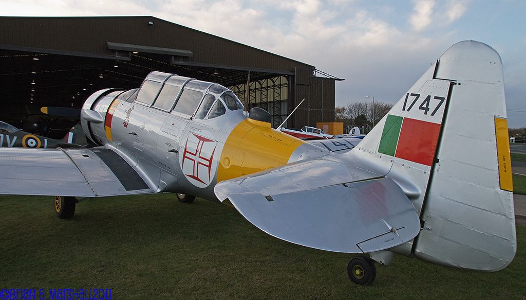 http://i5.photobucket.com/albums/y200/penpusher/05%20Duxford%202011/40%20Duxford%2002Dec11/09.jpg