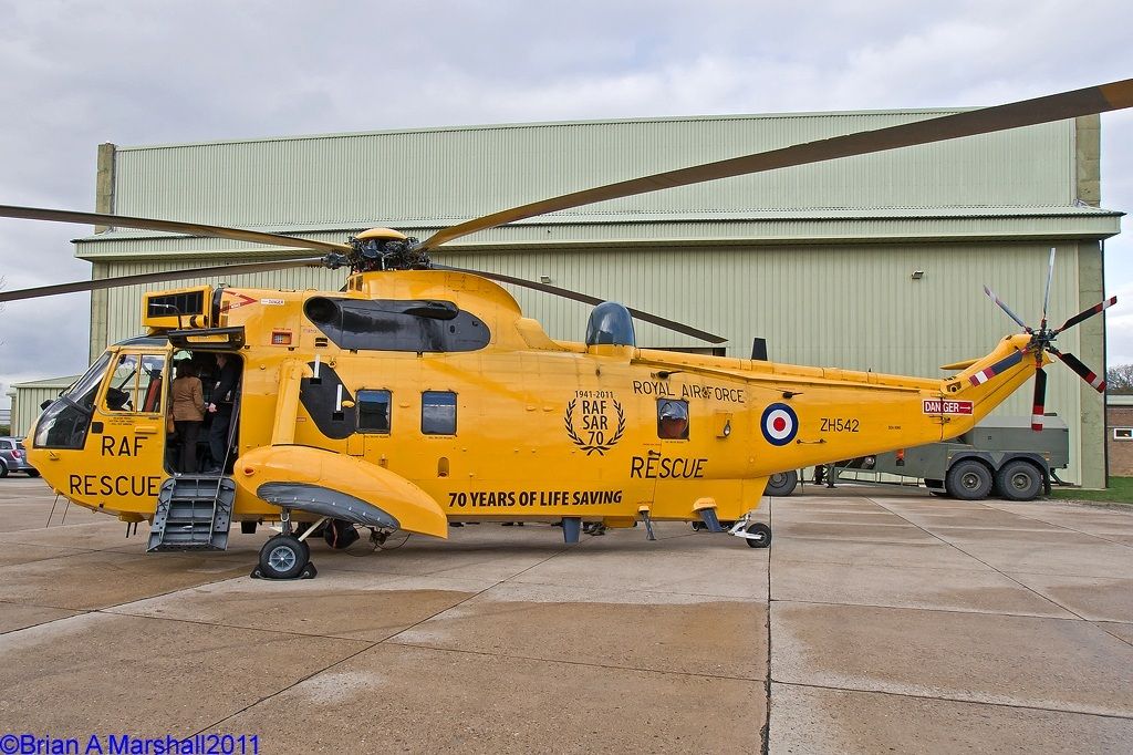 http://i5.photobucket.com/albums/y200/penpusher/06%20Miscellaneous%202011/05%20Wattisham%2009Mar11/09.jpg