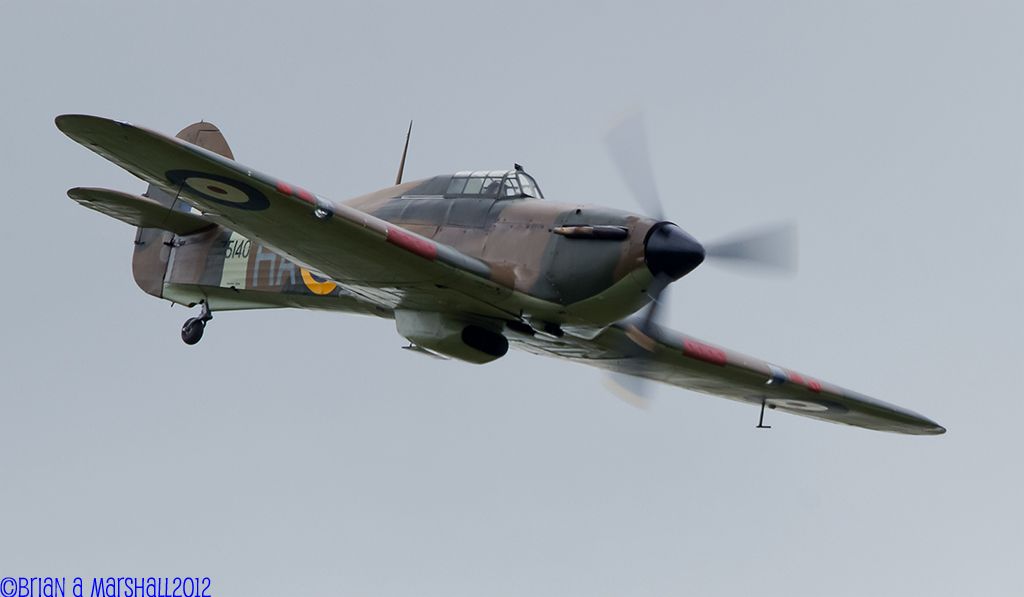http://i5.photobucket.com/albums/y200/penpusher/07%20Duxford%202012/10%20Duxford%2006May12/08.jpg
